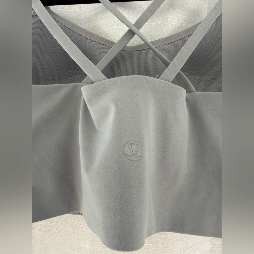 Lululemon Like a Cloud Longline Bra Light Support Gray | Size 6 - Picture 9 of 10
